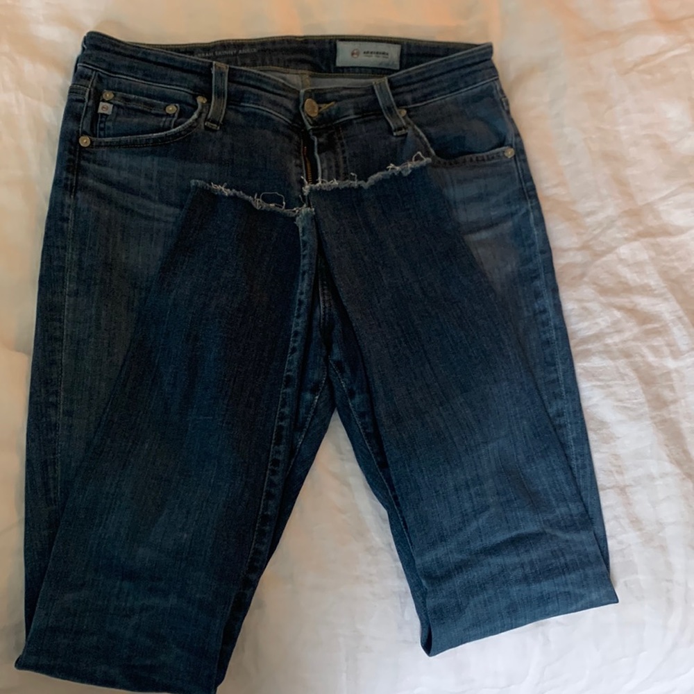 AG Farrah skinny Jean frayed hem (30R)